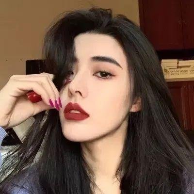 阿罗有枝彩色笔